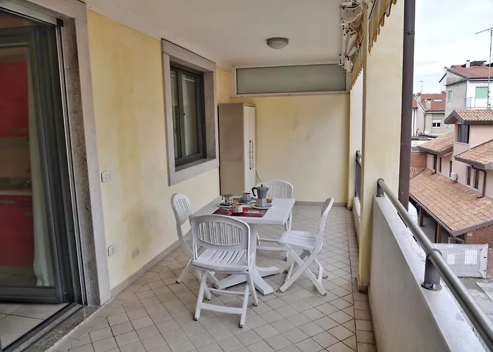 Stella Marina Centralissimo Bilocale Con Grande Terrazzo Grado